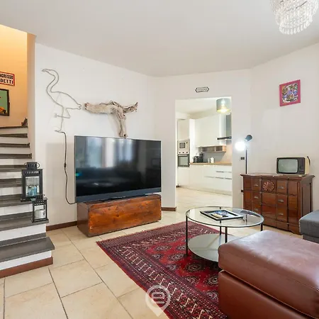 Estay - Flamingo Courtyard Retreat